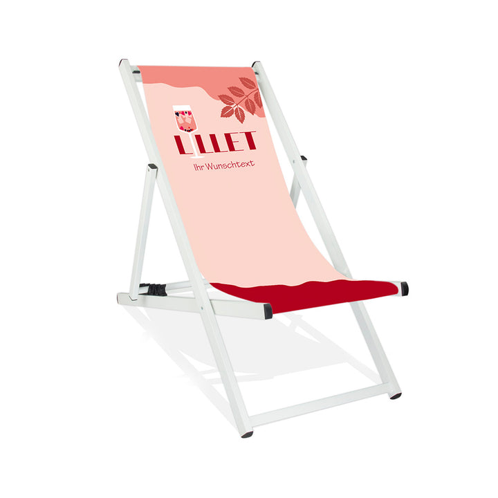 Mittig ist ein weißer Aluminiumliegestuhl abgebildet.
Motiv LILLET, wobei das i ein Aperetif-Glas mit Wildberry darstellt.