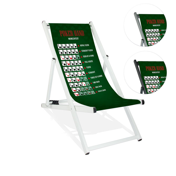 Mockup eines personalisierten Aluminium Liegestuhls ohne Armlehne im Pokerhand Design mit allen Pokerblättern, grünem Hintergrund und rotem Schriftzug "POKERHAND". Die Farbe des Stuhls ist Weiß. Rechts daneben wird in zwei Kreisen die Farbe des Stuhls Silber und Schwarz dargestellt.